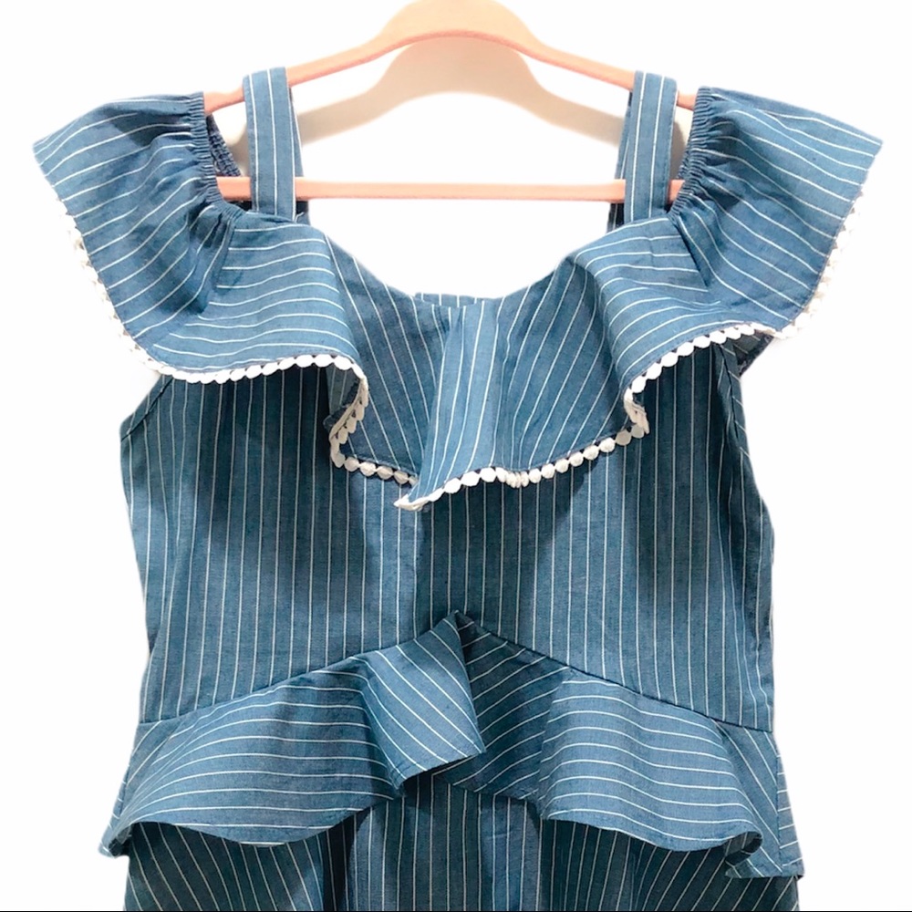 BCBGirls Cold Shoulder Ruffle Dress - Picture 5 of 9